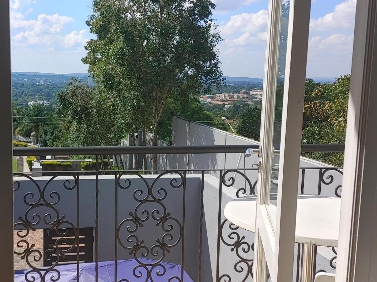 بريتوريا 131 On Herbert Baker Boutique Hotel المظهر الخارجي الصورة